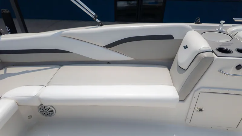 Slide: The Image of Interior of 2023 Starcraft 191SVX boat with seating area. - 7