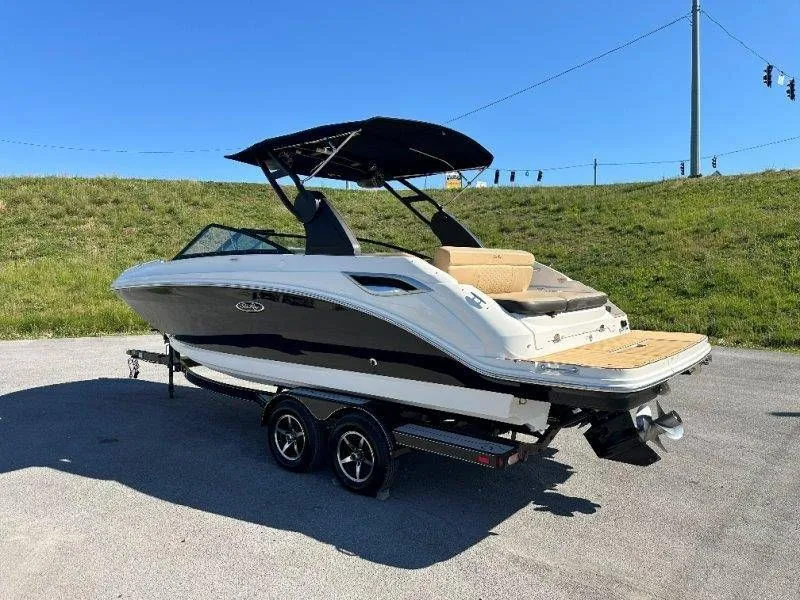 Slide: The Image of 2019 Sea Ray SDX 250 boat on trailer, side view. - 5