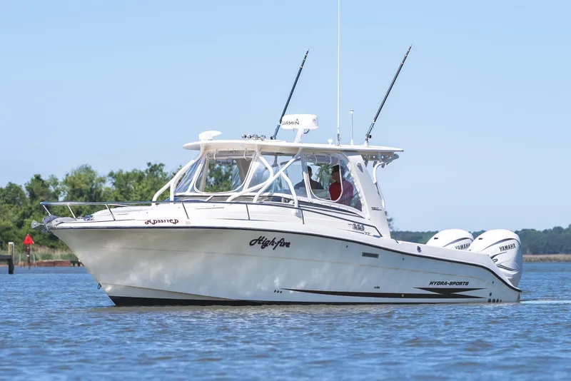 The Image of 2008 Hydrosport 3500 vx boat on calm water. - 0