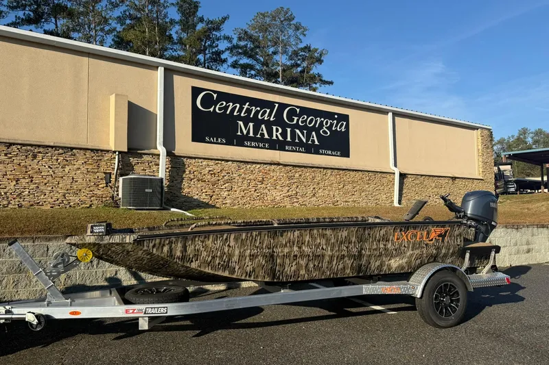 The Image of 2026 Excel 1751 Shallow Water F4 boat at Central Georgia Marina. - 1