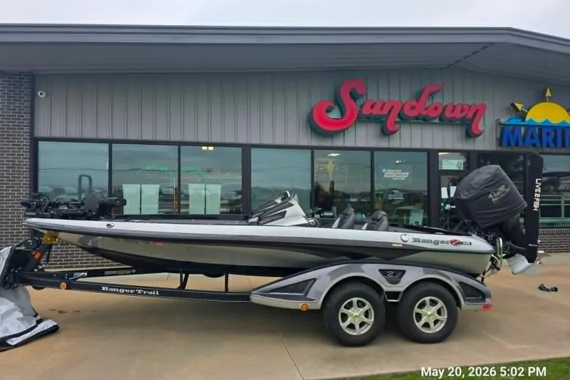 The Image of 2017 Ranger Z519 boat on trailer outside Sundown Marine dealership. - 0