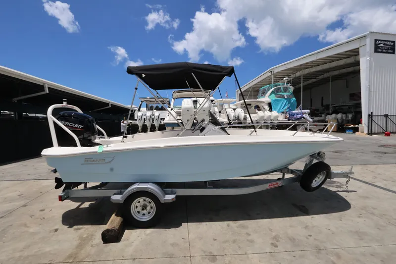 Slide: The Image of Boston Whaler 160 Super Sport 2027 - 5