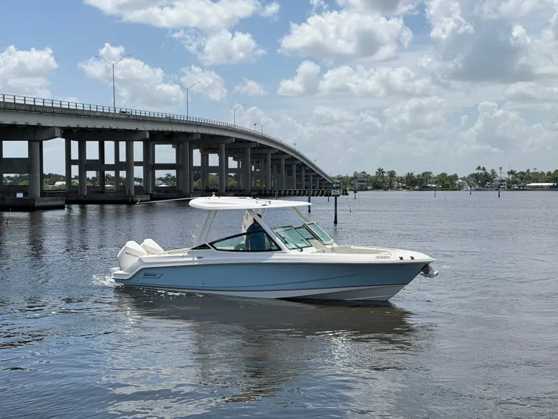 Slide: The Image of Boston Whaler 280 Vantage 2027 - 0