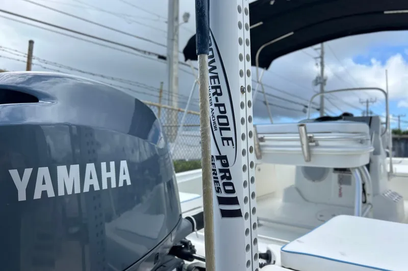 Slide: The Image of 2004 HYDRASPORT 20 boat with Yamaha engine and Power-Pole Pro II anchor. - 8