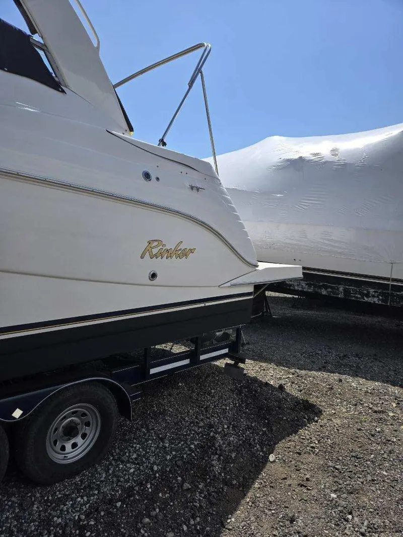 Slide: The Image of Rinker Fiesta Vee 312 2003 - 31