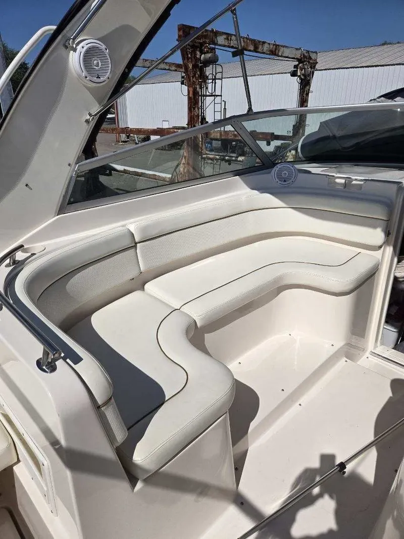 Slide: The Image of Rinker Fiesta Vee 312 2003 - 43