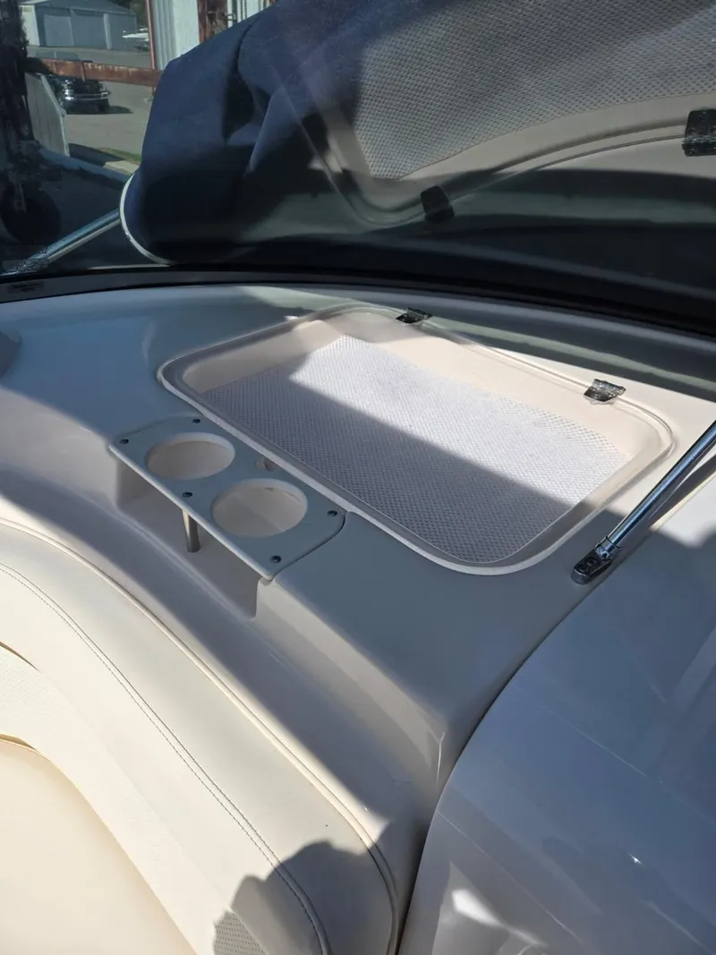Slide: The Image of Rinker Fiesta Vee 312 2003 - 6