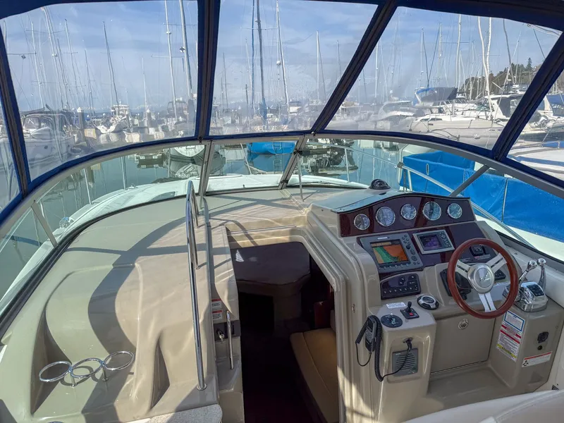 Slide: The Image of Sea Ray Sundancer 330 2010 - 18