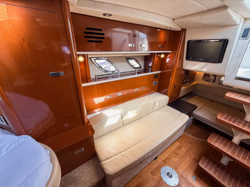 Slide: The Image of Sea Ray Sundancer 330 2010 - 27