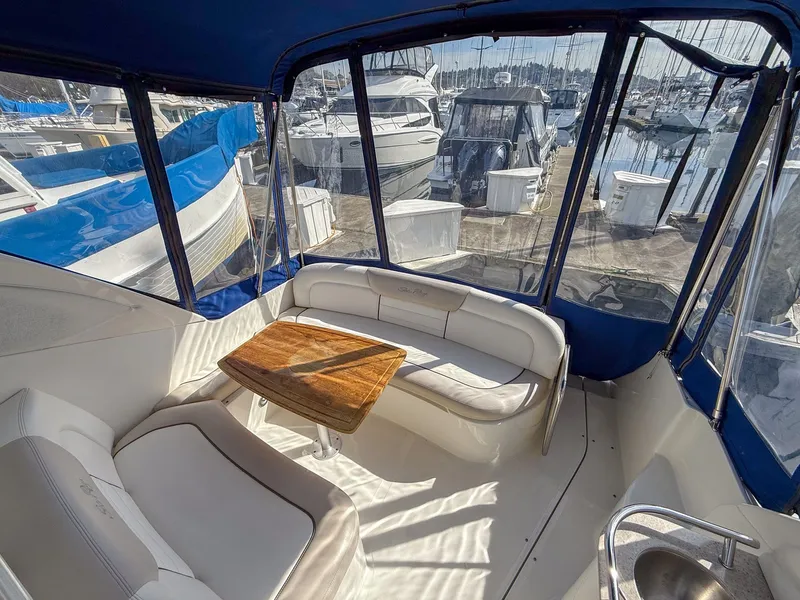 Slide: The Image of Sea Ray Sundancer 330 2010 - 8