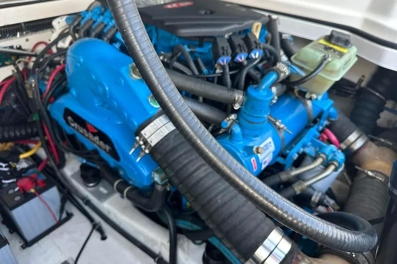 Slide: The Image of Engine compartment of a 2005 Tiara 2900 Open boat with Crusader engine. - 20