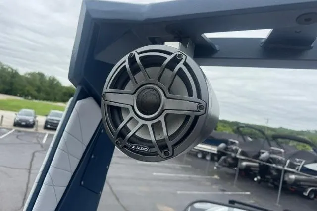 Slide: The Image of 2022 Nautique Super Air Nautique G21 with JL Audio speaker on tower. - 32