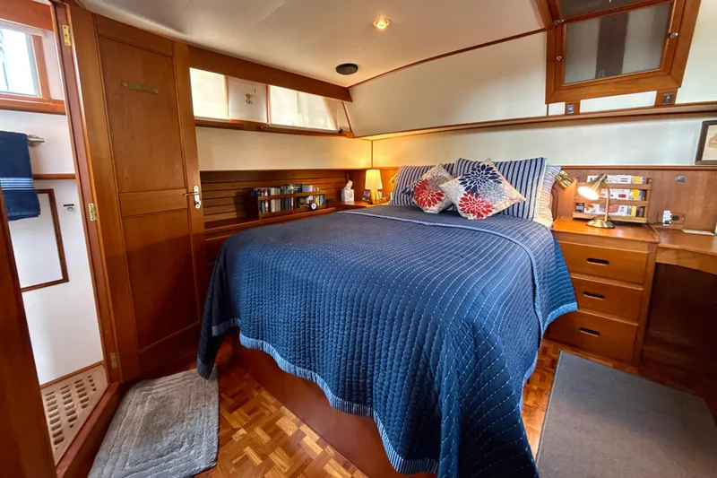 Slide: The Image of Aft Stateroom - 17