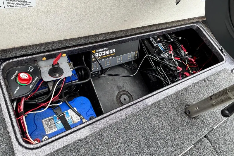 Slide: The Image of Battery compartment of 2019 Ranger Z521L boat with Minn Kota charger. - 15