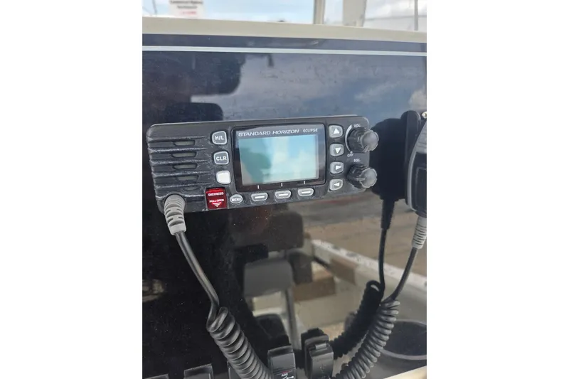 Slide: The Image of Boat radio equipment on a Parker 21 Special Edition, 2019 model. - 9