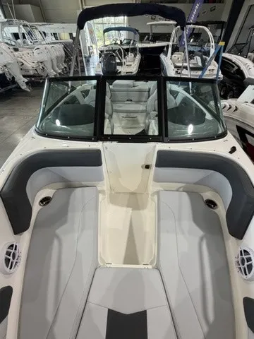 Slide: The Image of Chaparral 21 SSi Ski & Fish 2026 - 12