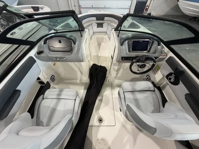 Slide: The Image of Chaparral 21 SSi Ski & Fish 2026 - 8