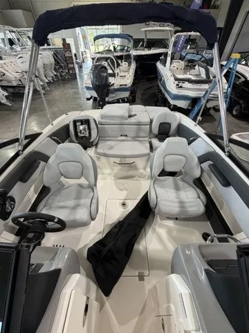 Slide: The Image of Chaparral 21 SSi Ski & Fish 2026 - 13