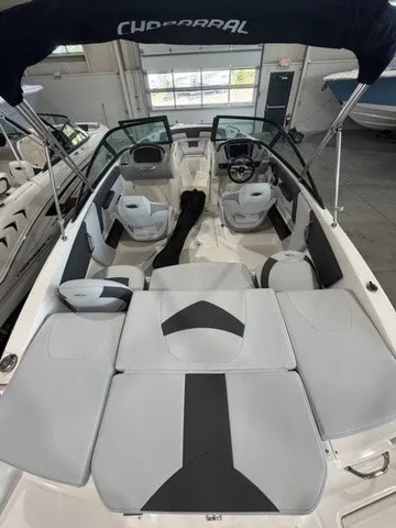 Slide: The Image of Chaparral 21 SSi Ski & Fish 2026 - 3