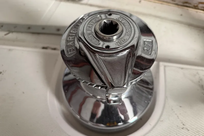 Slide: The Image of Barient winch on a 1986 CAL 33 sailboat. - 17