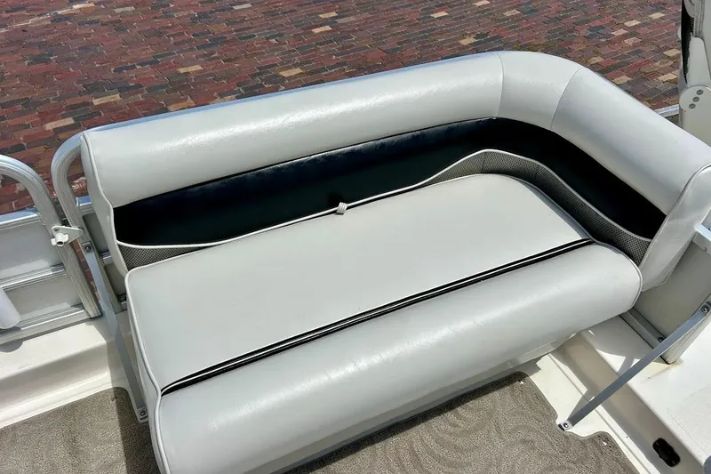 Slide: The Image of White seating on 2008 Hurricane FunDeck 226 RE boat, featuring sleek design and comfortable upholstery. - 23