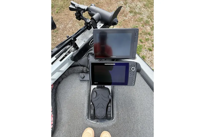 Slide: The Image of Phoenix Bass Boat 920 ProXP 2019 - 4