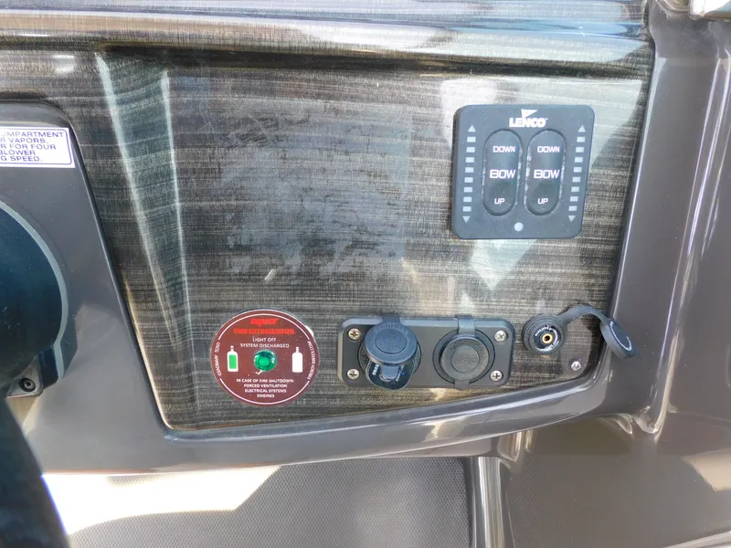 Slide: The Image of Control panel of Monterey SPORT YACHT 295, year 2019. - 31