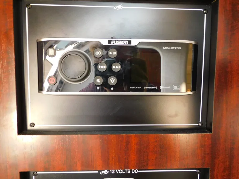 Slide: The Image of Fusion MS-UD755 stereo on 2019 Monterey SPORT YACHT 295. - 36