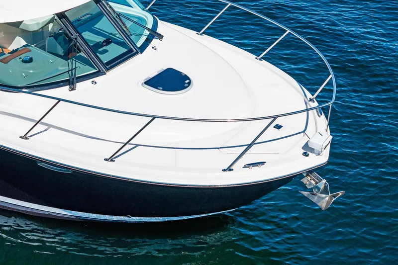 Slide: The Image of 2018 Tiara Yachts 31 model on fresh water, showcasing sleek design and modern features. - 10