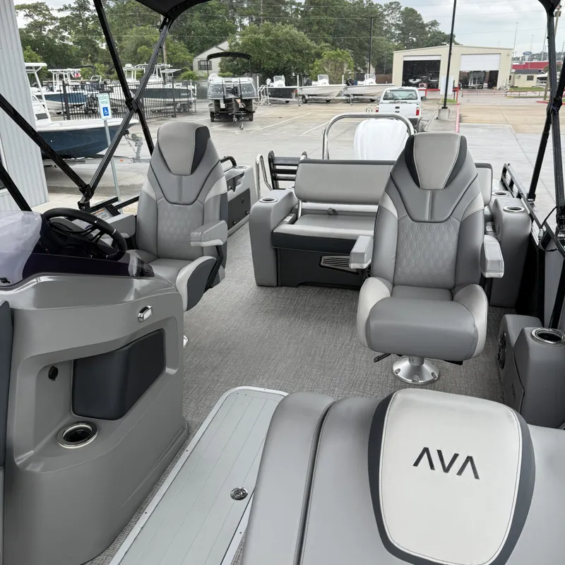 Slide: The Image of Interior of Avalon Catalina Versatile Rear Bench 2025 boat. - 12