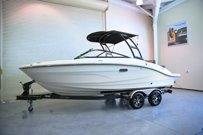 Slide: The Image of Sea Ray SPX 210 2027 - 27