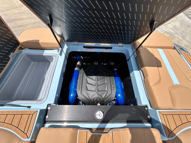 Slide: The Image of MasterCraft XT23 2026 - 52