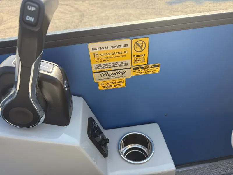 Slide: The Image of Control panel of Bentley Pontoons Legacy 223 Navigator 2026. - 18