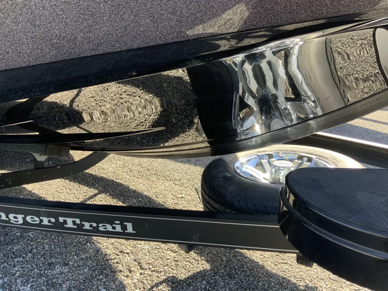 Slide: The Image of 2018 Ranger 1850MS Reata boat on trailer, close-up view. - 5