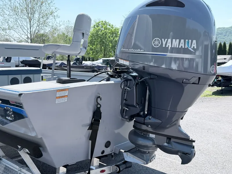 Slide: The Image of 2026 G3 Gator Tough 20CCJ DLX with Yamaha outboard motor. - 2
