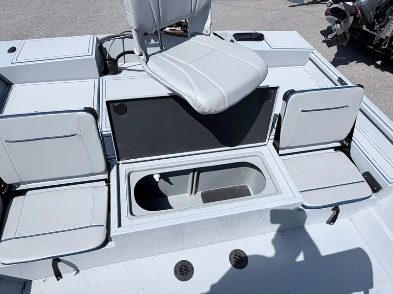 Slide: The Image of Interior view of G3 Gator Tough 20CCJ DLX 2026 boat. - 28