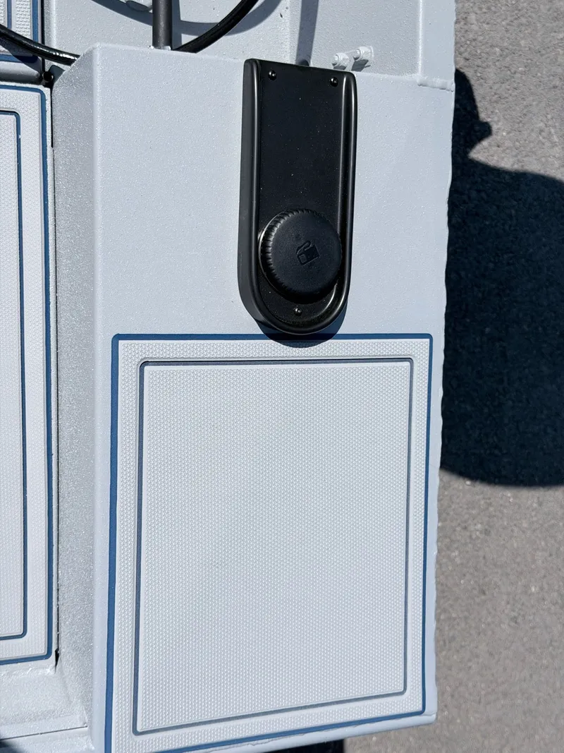 Slide: The Image of Close-up of 2026 G3 Gator Tough 20CCJ DLX boat component. - 30
