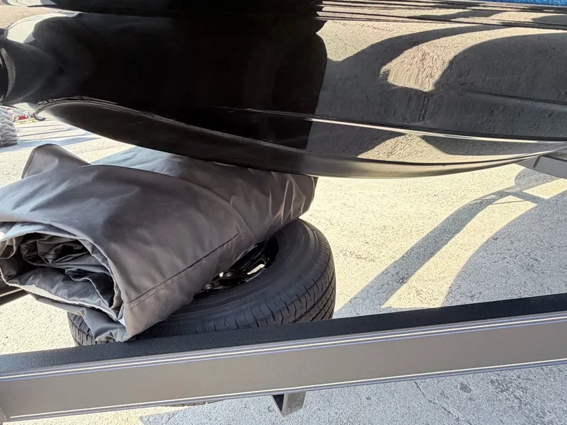 Slide: The Image of Skeeter ZX200 2022 boat on trailer with cover. - 21
