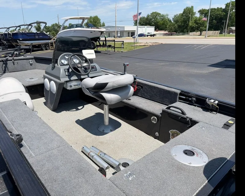 Slide: The Image of Interior of a 2012 G3 V167 boat on a parking lot. - 11