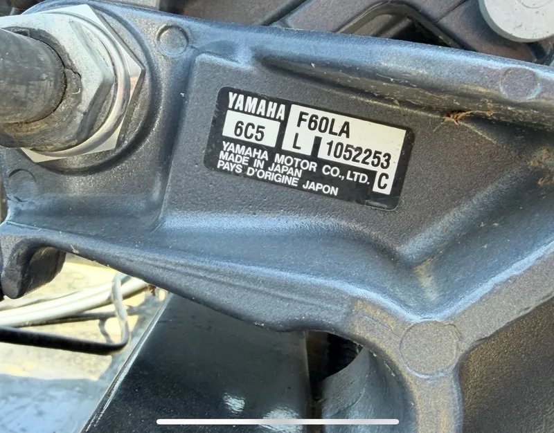 Slide: The Image of Yamaha F60LA engine plate on G3 V167, year 2012. - 17