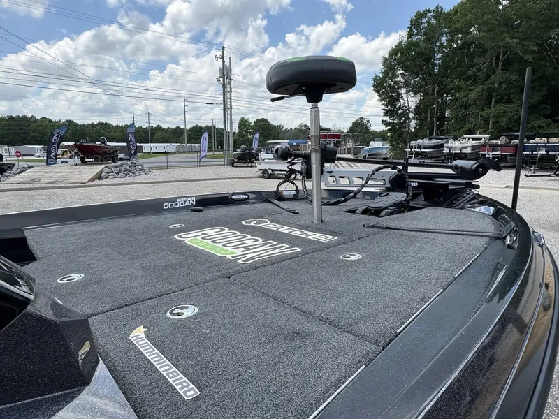 Slide: The Image of Ranger Z100 Series Z185 boat, 2021 model, on parking lot. - 8