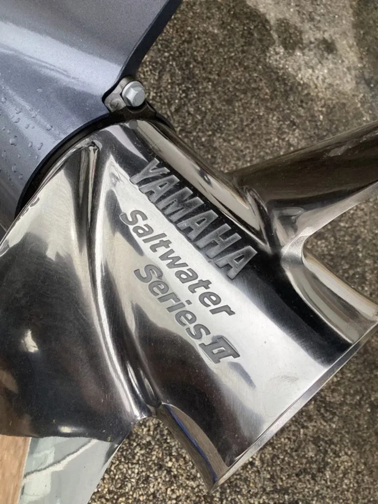 Slide: The Image of Yamaha Saltwater Series II propeller on Blazer PureBay 2400, 2026 model. - 3