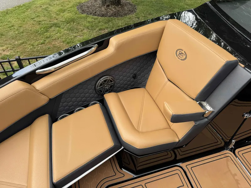 Slide: The Image of Luxurious seating in the 2026 Cobalt R6 Surf boat. - 25