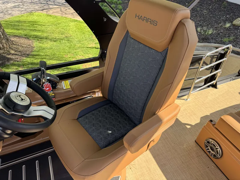 Slide: The Image of Luxurious seat in Harris Solstice 230 SLDH boat, model 2026. - 13