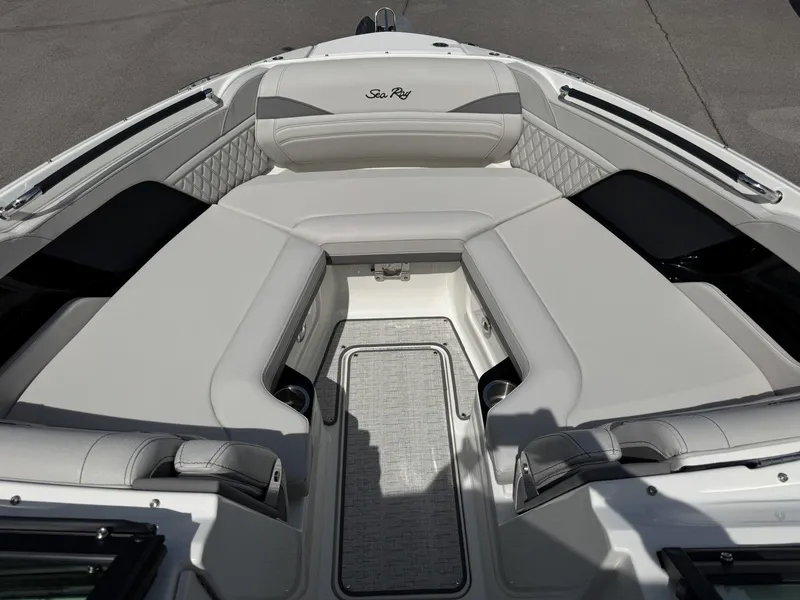 Slide: The Image of Interior of Sea Ray SXO260 boat, model year 2026. - 21
