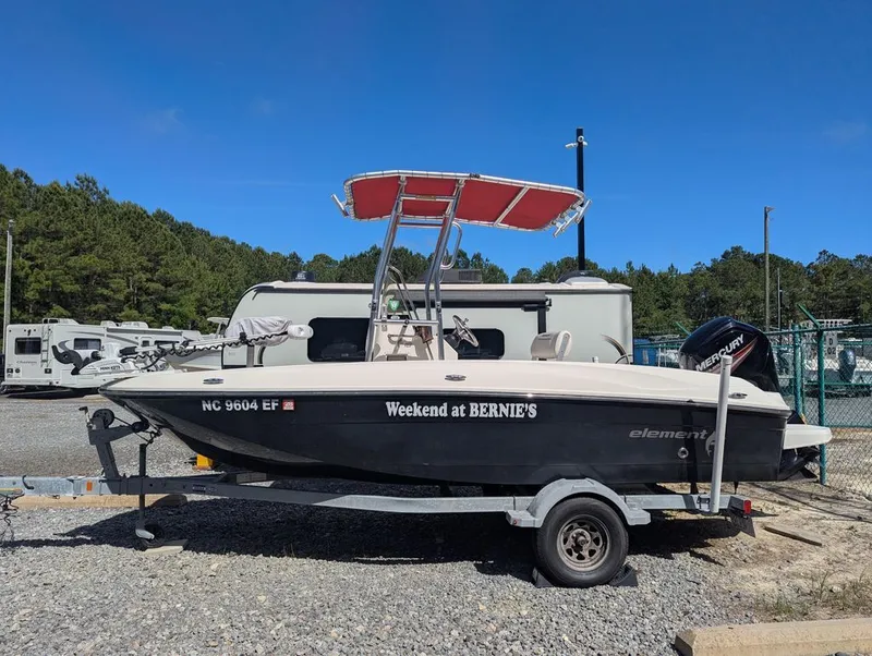 The Image of Bayliner Element F18 2017 - 0