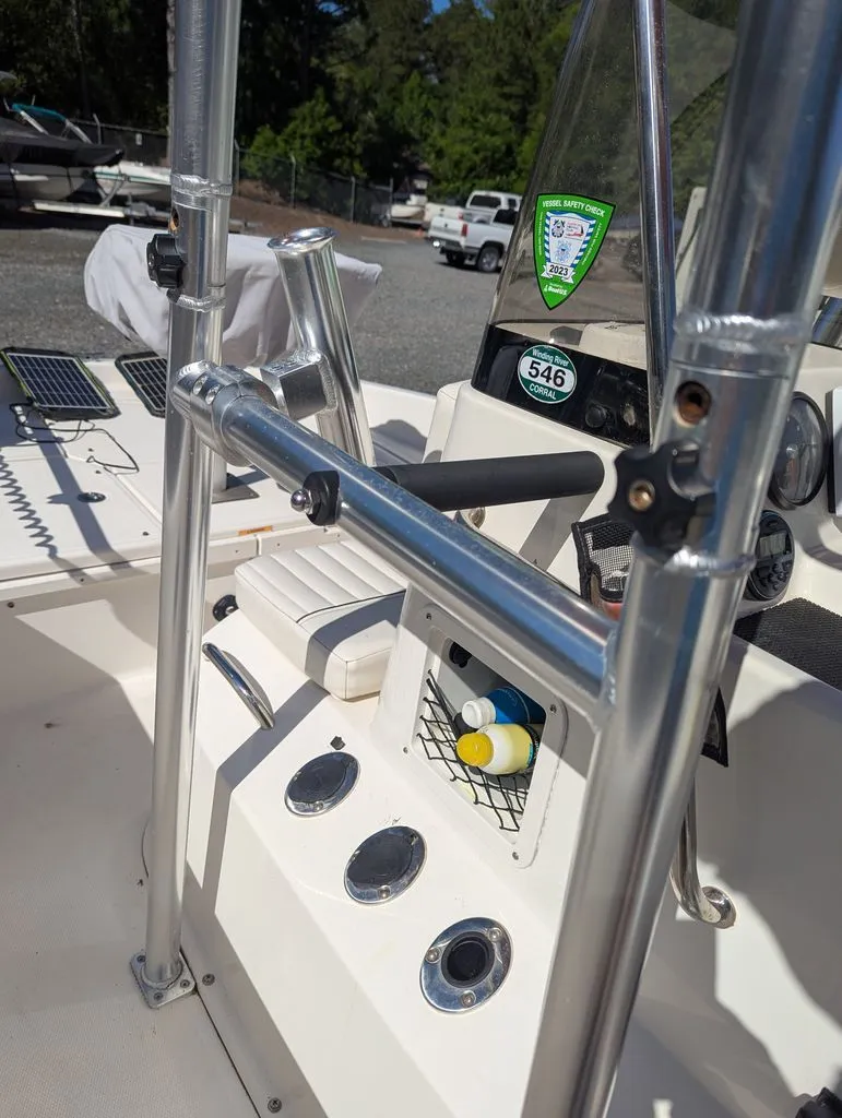 Slide: The Image of Bayliner Element F18 2017 - 5