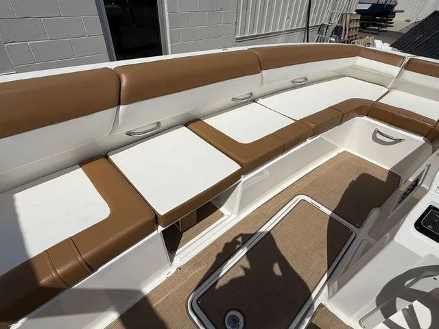 Slide: The Image of Bayliner DX 2000 2019 - 12
