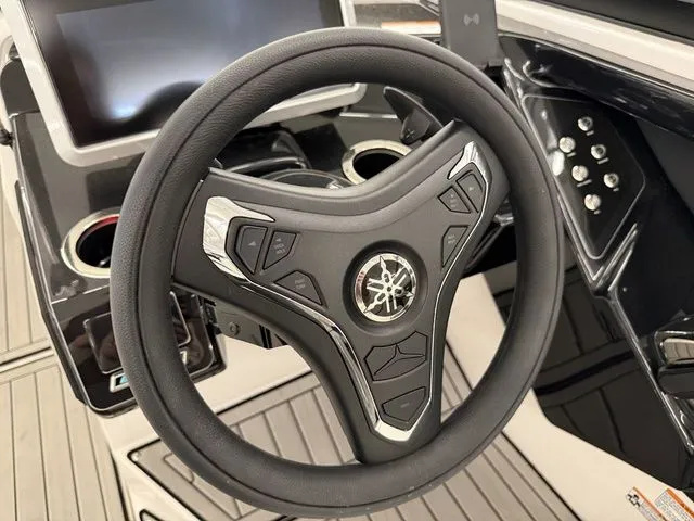 Slide: The Image of Yamaha 252SD 2024 - 31