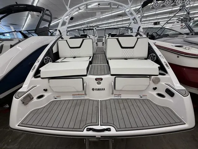Slide: The Image of Yamaha 252SD 2024 - 5